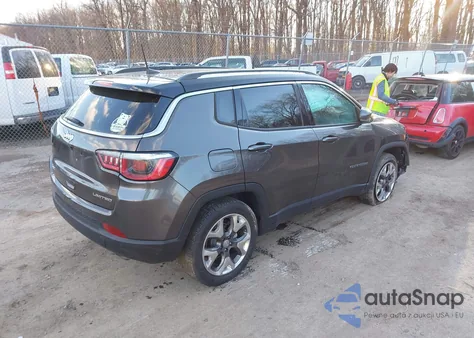 2018 Jeep Compass Limited 4X4 из США, поврежденный, VIN 3C4NJDCB2JT131801